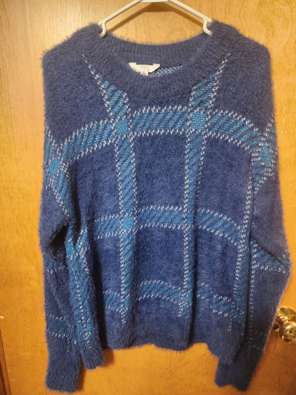 Time & Tru Cozy Blue/Green Plaid Fuzzy Knit Crewneck Sweater - Medium